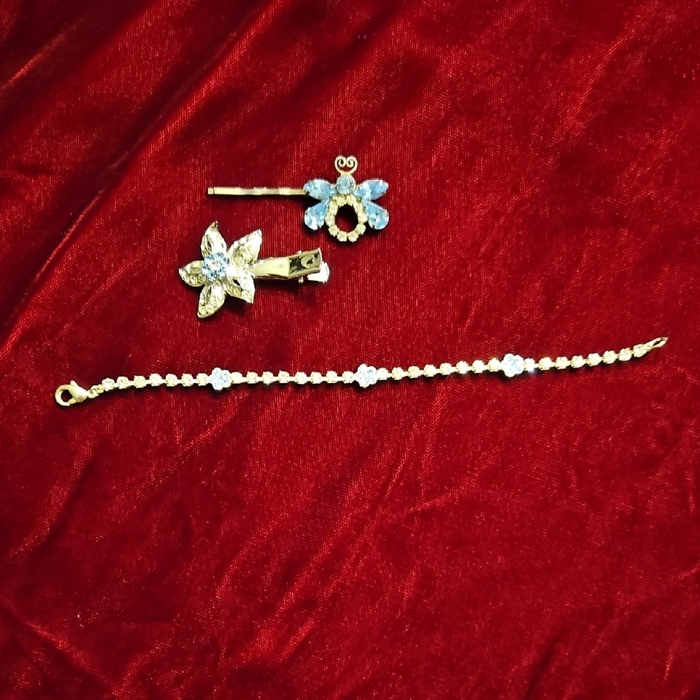 Elegant Silver, White and Blue Crystal Hair Accessory Set And Bracelet
